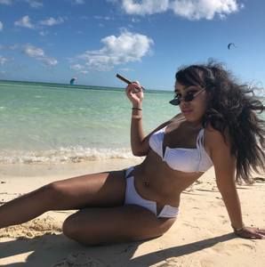 Meet your Posher, Brenda